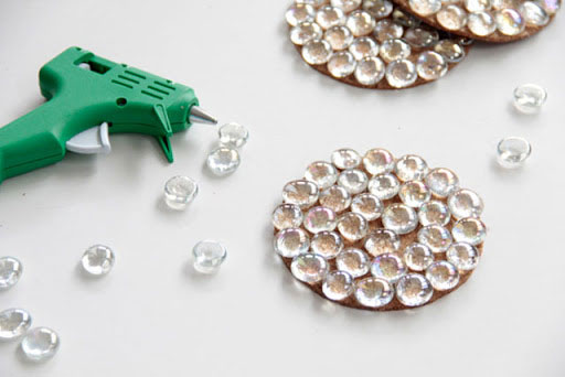 aprender a fabricar pulseras de silicona